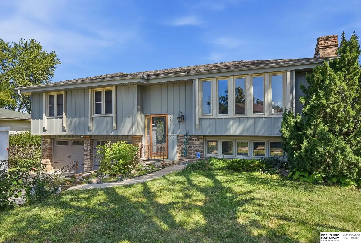 5111 Eastridge Drive, Omaha, NE 68134 - #1