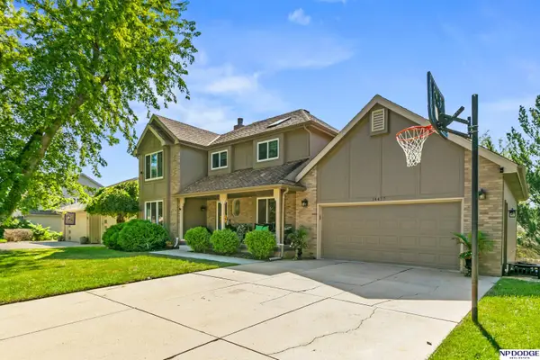 14477 Erskine Street, Omaha, NE 68116