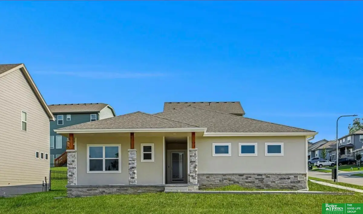 17635 Clay Street, Bennington, NE 68007 - #1