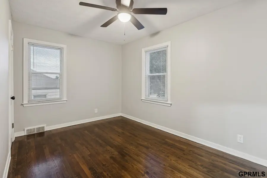 3354 N 38th Street, Omaha, NE 68111 - #3
