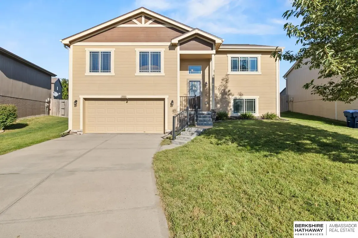 13801 S 44th Street, Bellevue, NE 68123 - #1