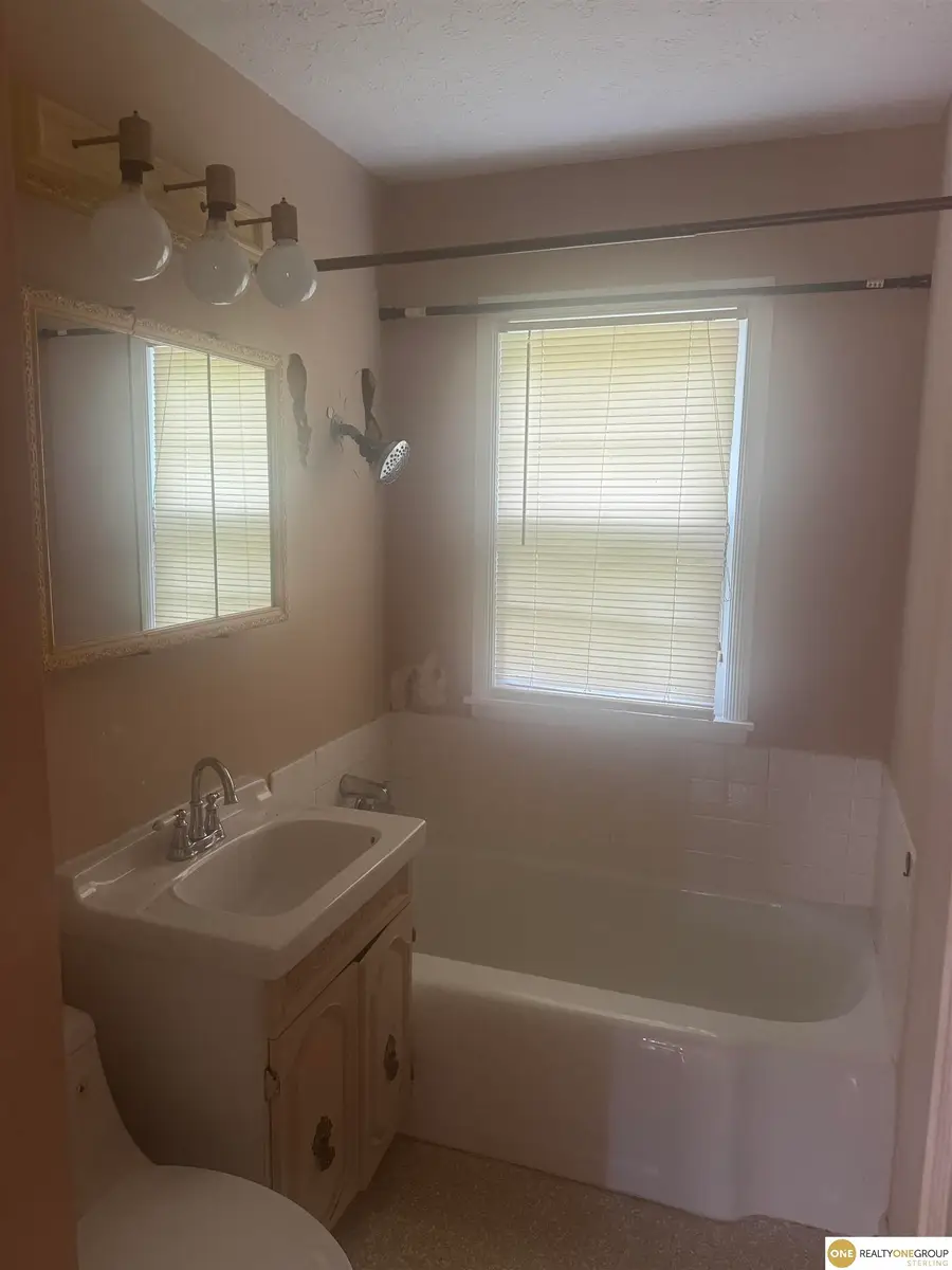 6144 Pinkney Street, Omaha, NE 68104 - #3