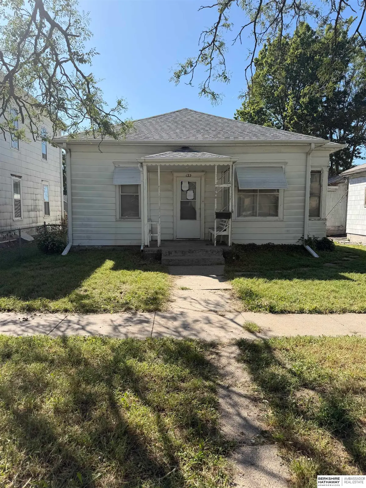 135 S 30th Street, Lincoln, NE 68510 - #1