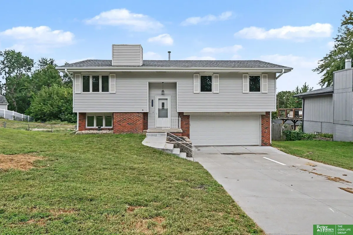 10529 Nicholas Street, Omaha, NE 68114 - #1