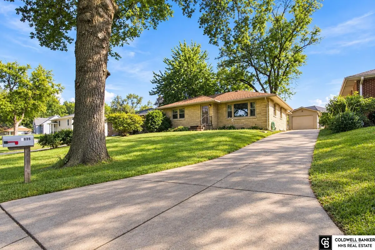 4025 J Street, Lincoln, NE 68510 - #1