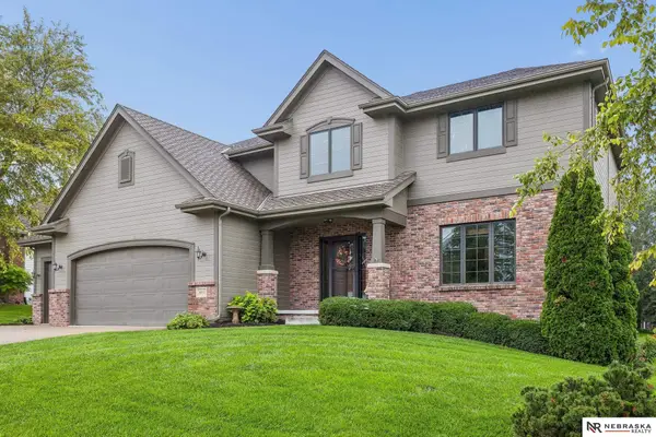 9712 S 176th Street, Omaha, NE 68136