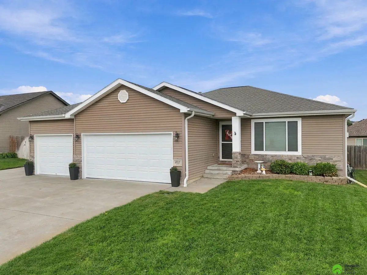 920 Cyprus Boulevard, Hickman, NE 68372 - #1