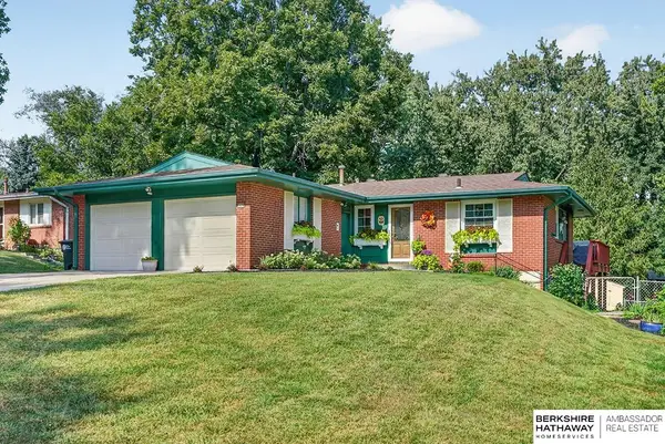 13576 Walnut Street, Omaha, NE 68144