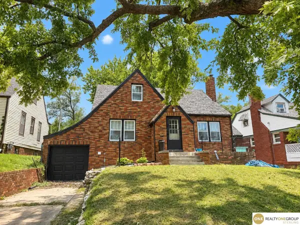 6512 N 32nd Street, Omaha, NE 68112