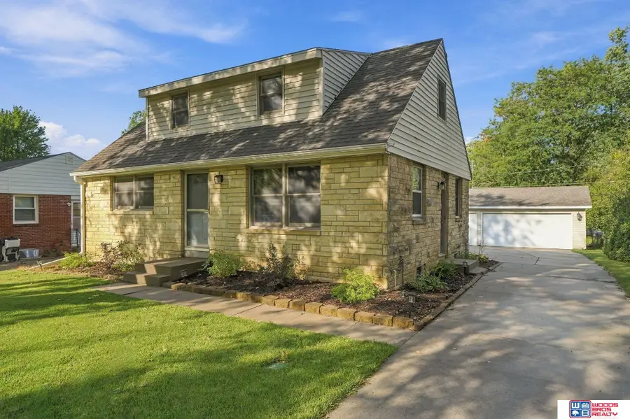 4117 Holly Road, Lincoln, NE 68502 - #2