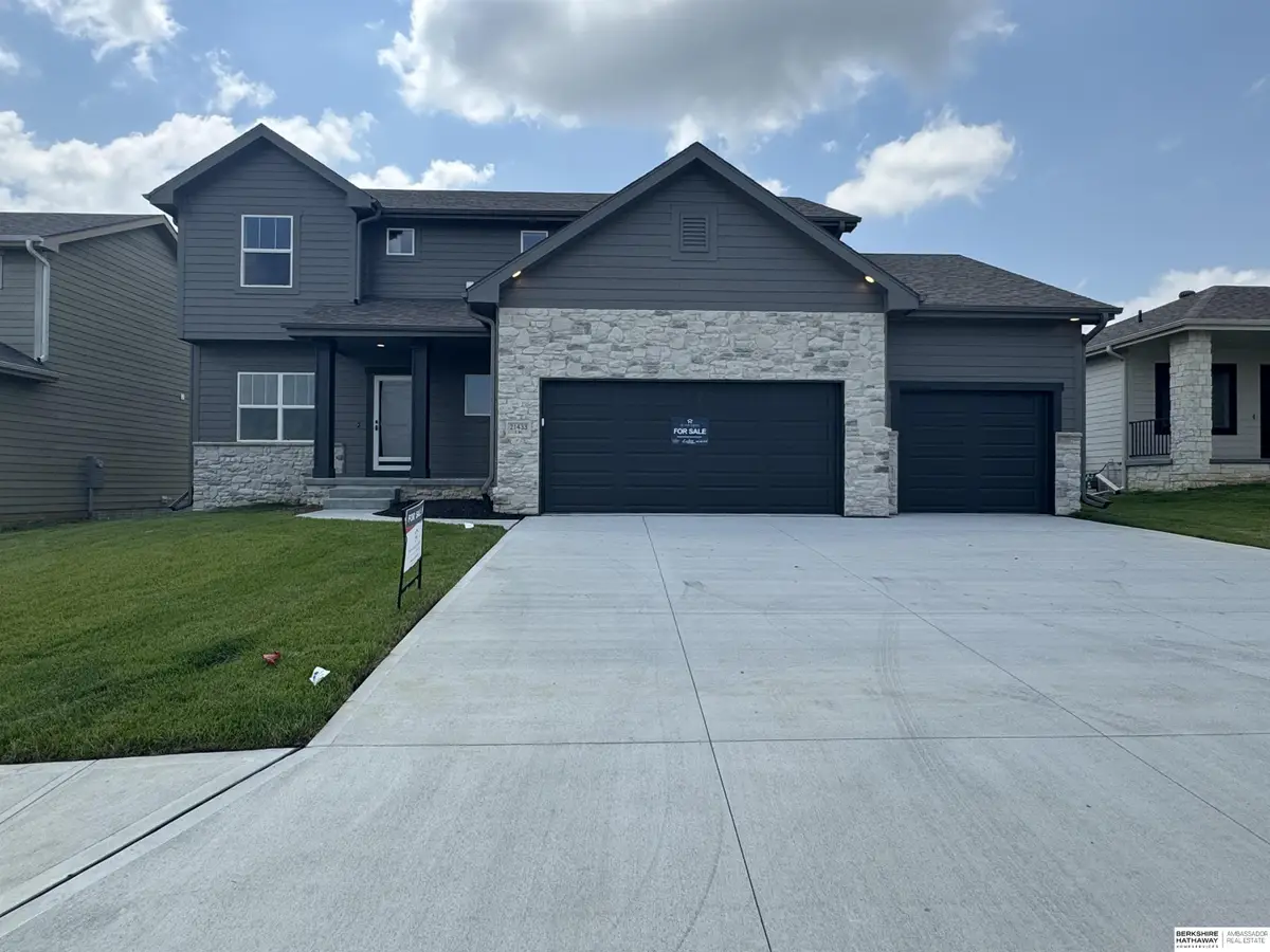21433 Y Street, Elkhorn, NE 68022 - #1