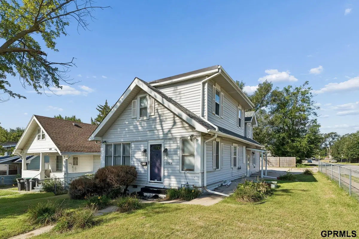 1824 N 32nd Street, Omaha, NE 68111 - #1