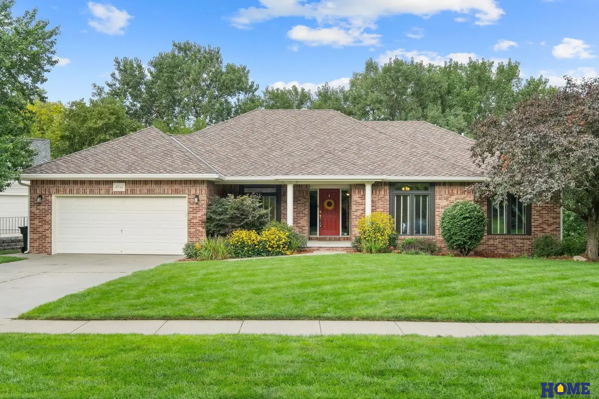 6715 Leesburg Court, Lincoln, NE 68516 - #1