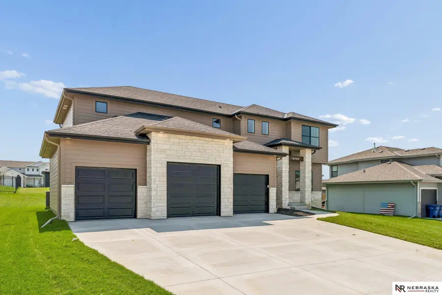 12705 Glenn Street, Papillion, NE 68138 - #3