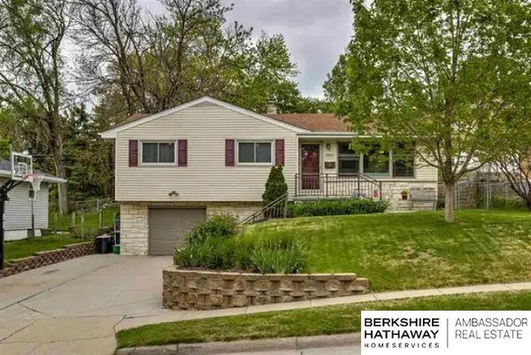 3061 S 46th Avenue, Omaha, NE 68106