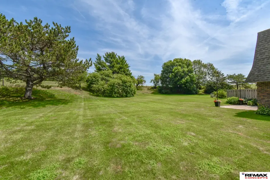 3400 Neerpark Drive, Lincoln, NE 68506 - #2