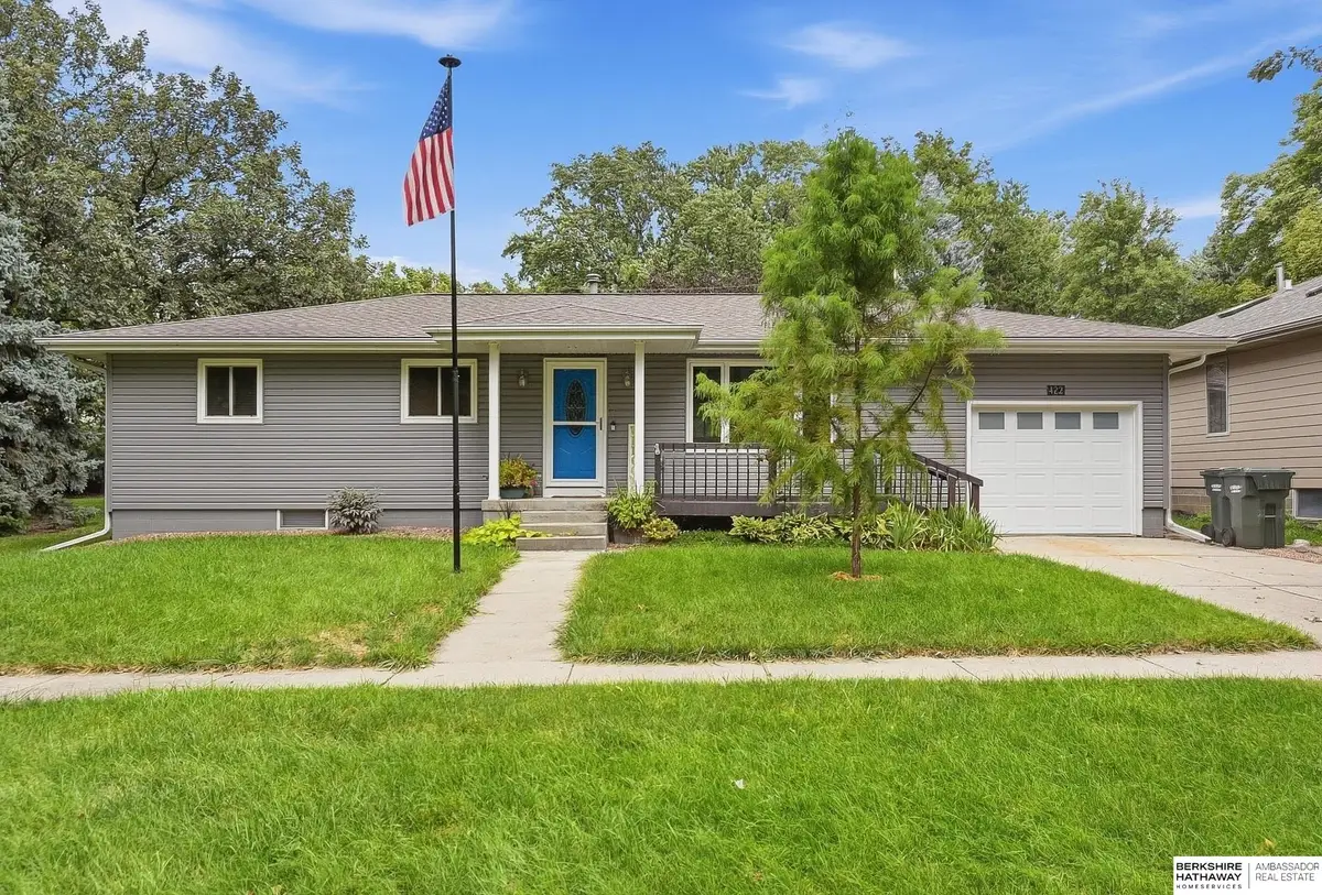 422 W 3rd Street, Wahoo, NE 68066 - #1