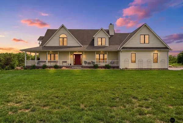 1561 Raymond Road, Garland, NE 68360