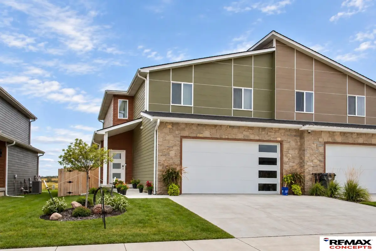 256 N 105th Street, Lincoln, NE 68527 - #1