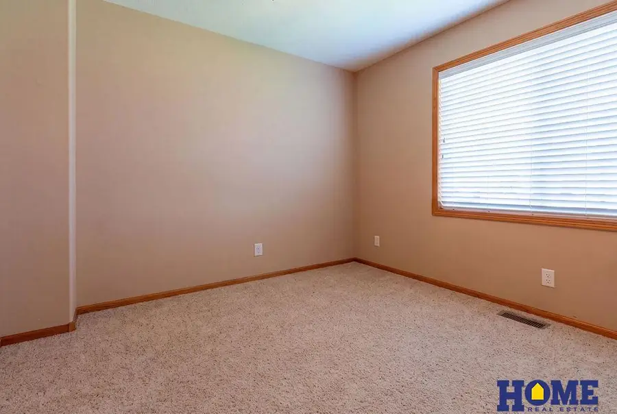 5425 W Greenfield Street, Lincoln, NE 68521 - #3