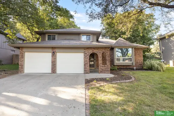 910 Wolf Lane, Bellevue, NE 68005