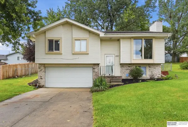 12917 Laurel Avenue, Omaha, NE 68164