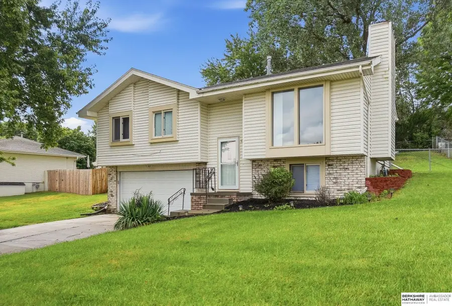12917 Laurel Avenue, Omaha, NE 68164 - #2