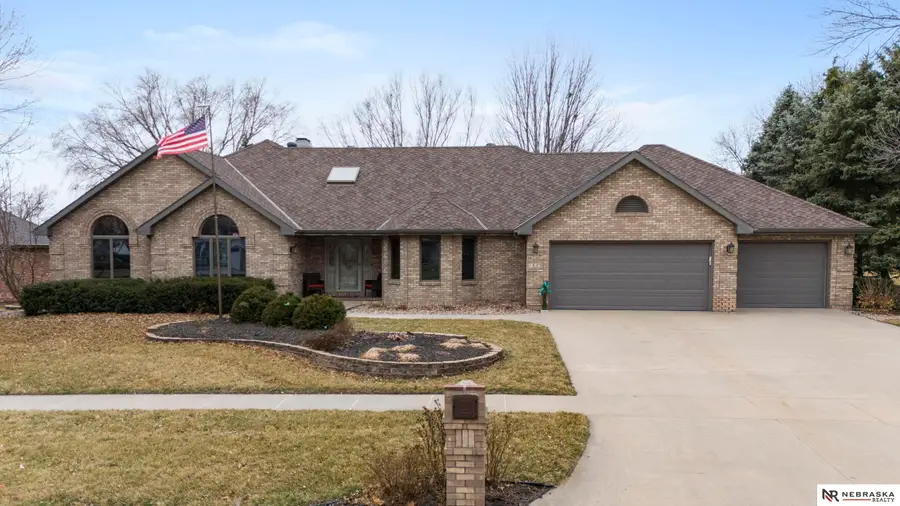 1325 N 8th Street, Seward, NE 68434 - #2