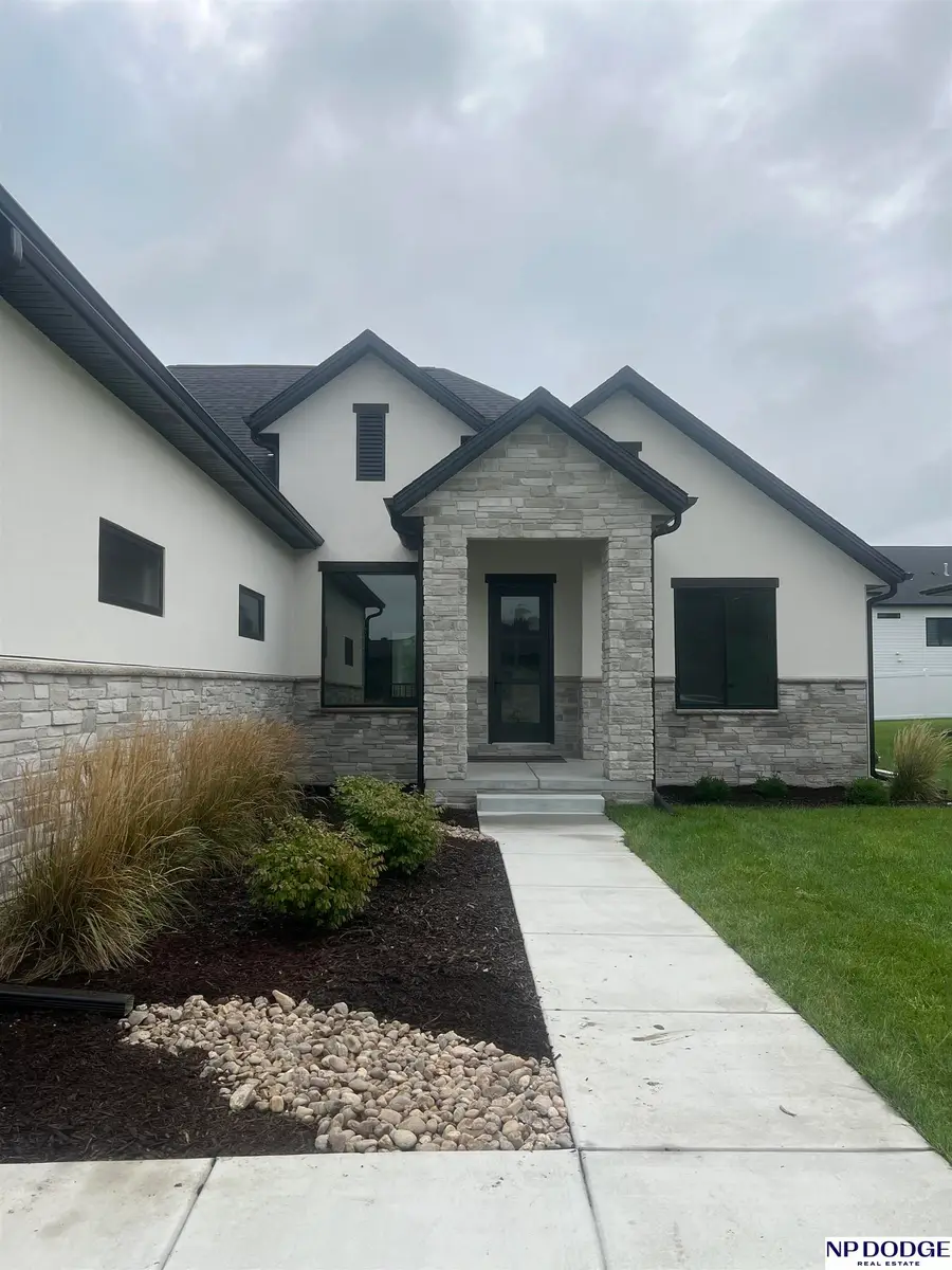 8909 Appaloosa Lane, Lincoln, NE 68520 - #3
