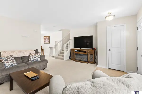19358 Laci Street, Omaha, NE 68135