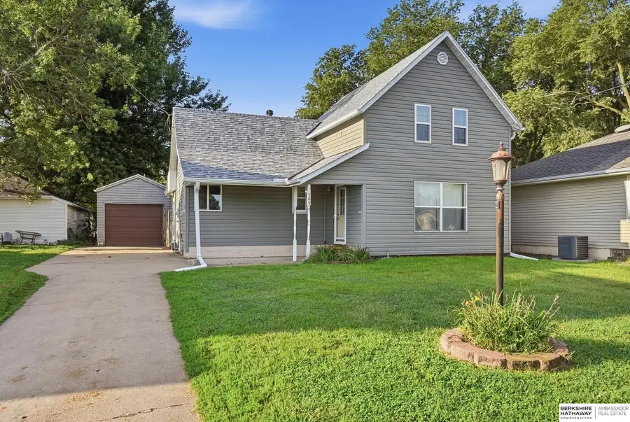 509 E Elk Street, Hooper, NE 68031 - #2