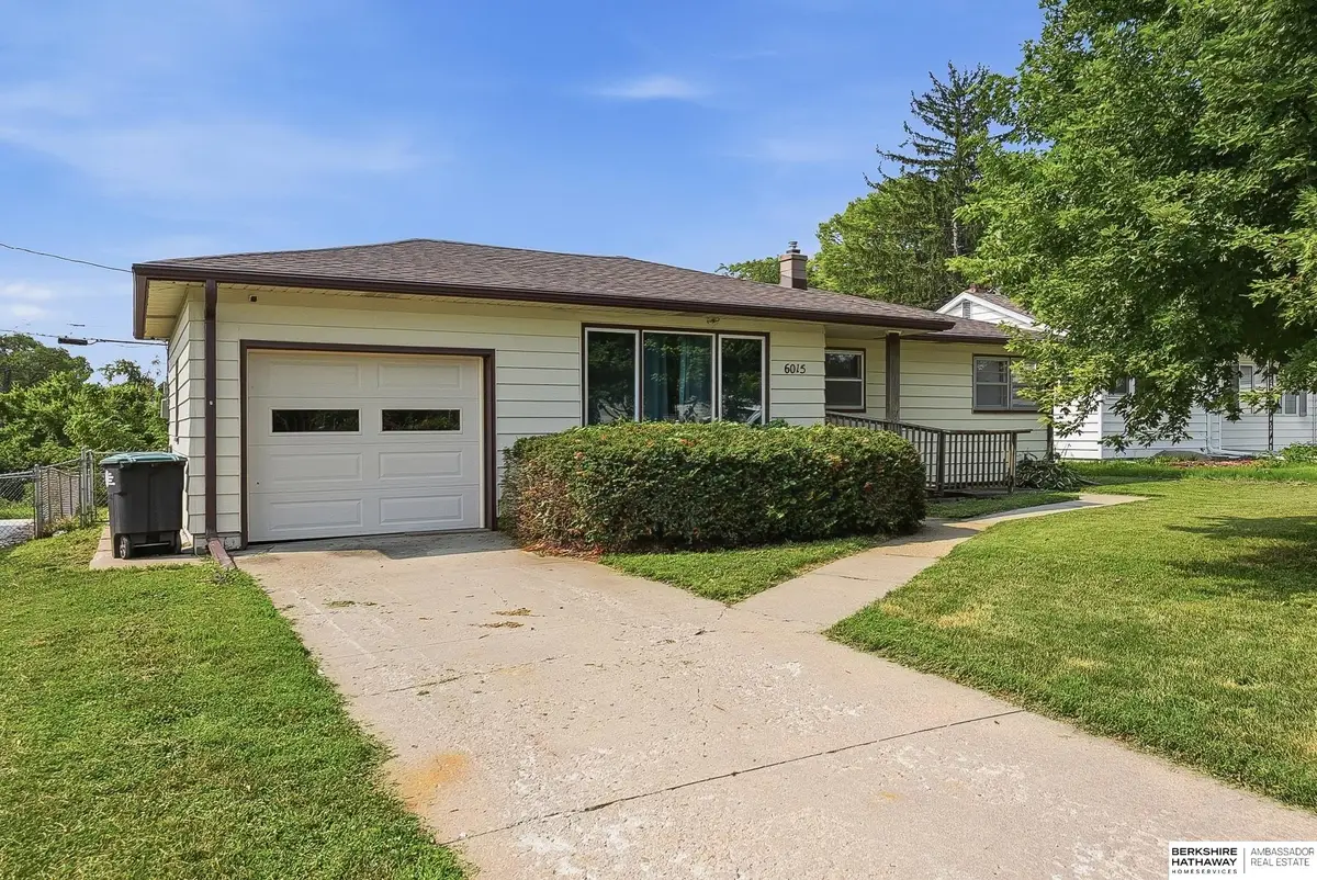 6015 Oak Street, Omaha, NE 68106 - #1