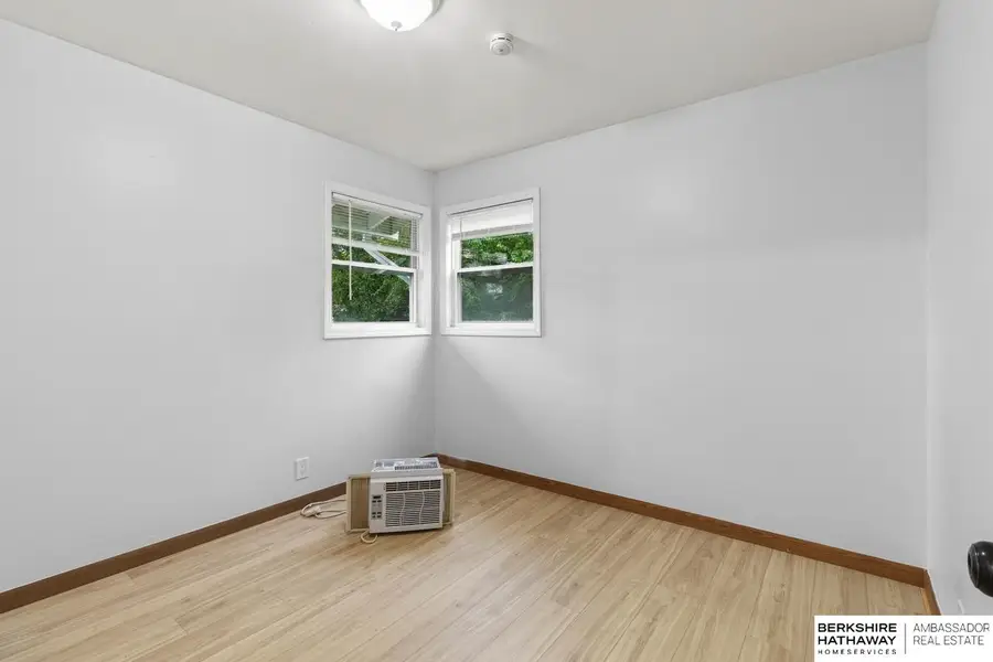 3868 Parker Street, Omaha, NE 68111 - #3