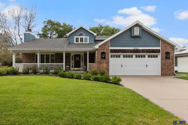 6743 S 41st Street, Lincoln, NE 68516