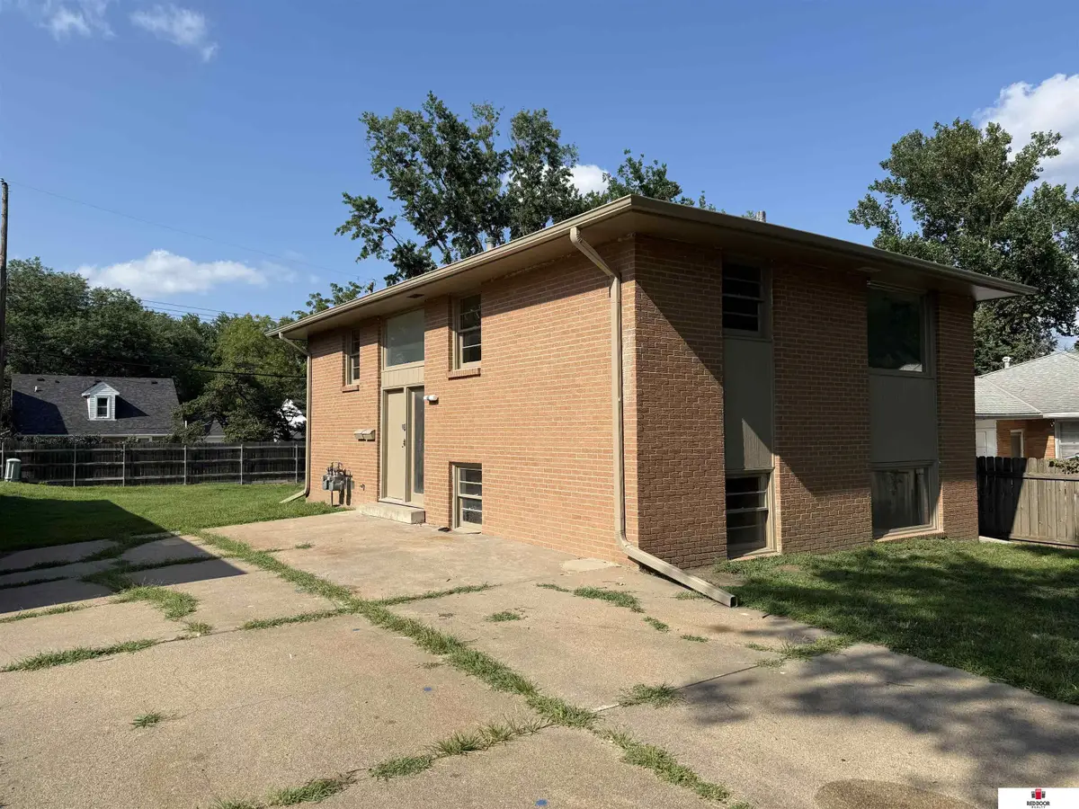 3310 Y Street, Lincoln, NE 68503 - #1