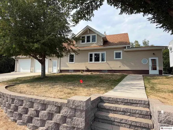 651 County Road 9, Oakland, NE 68045