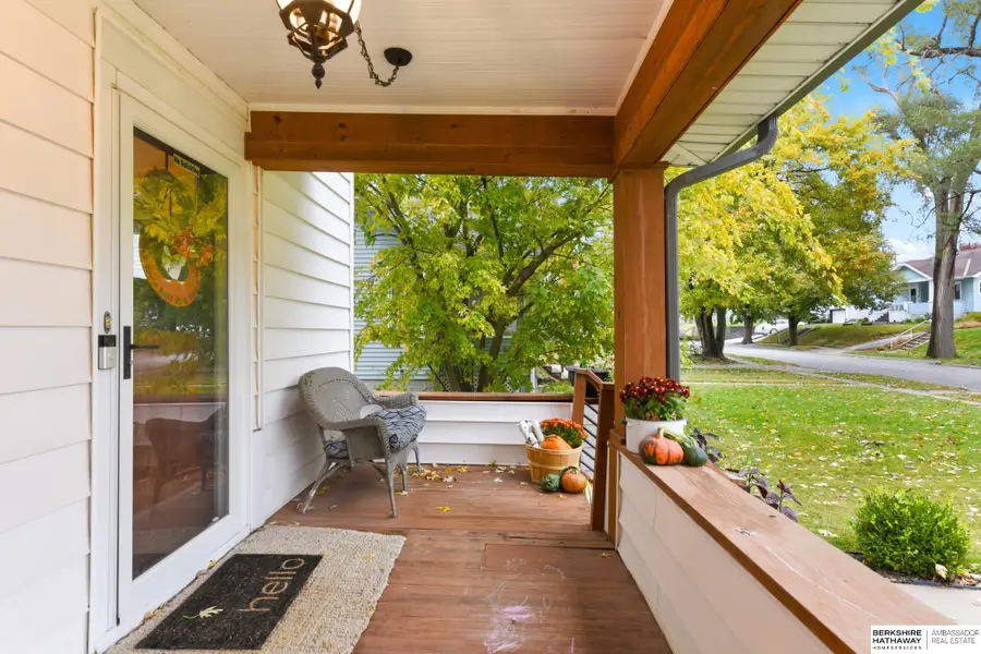 2716 N 47 Avenue, Omaha, NE 68104 - #2