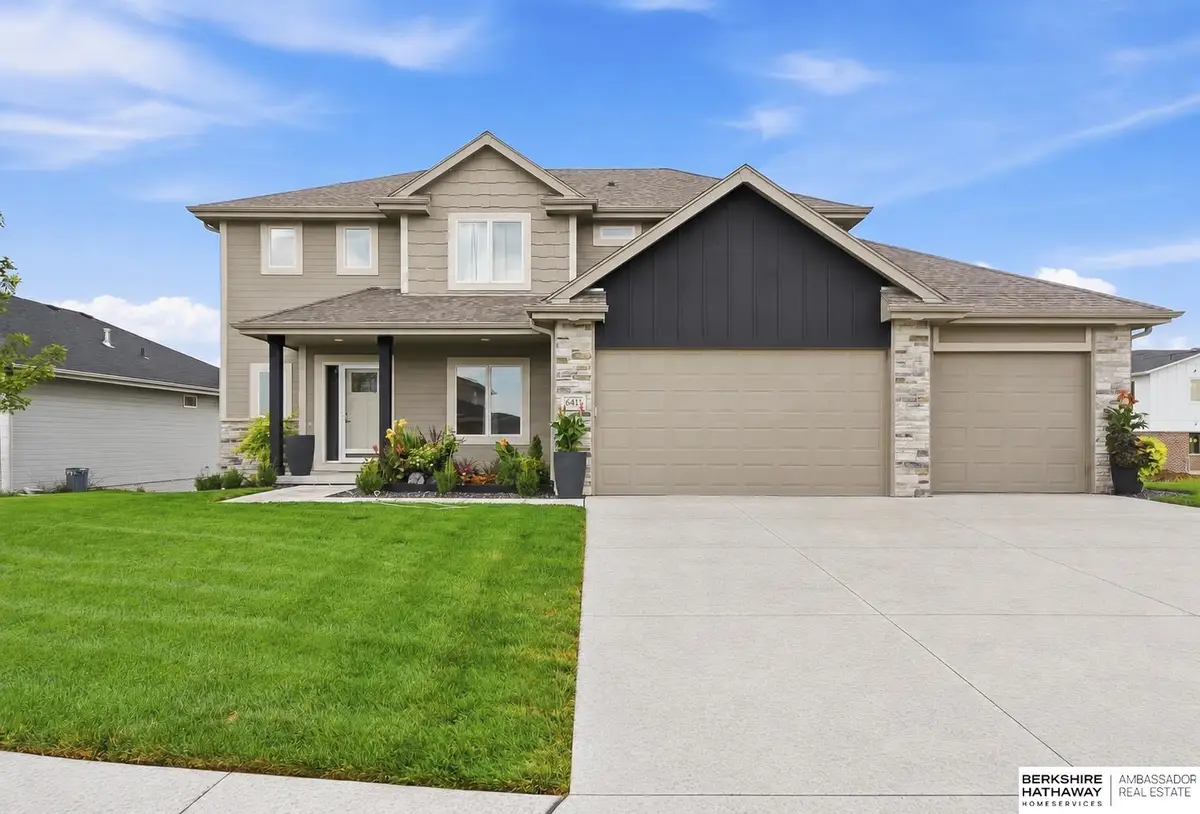6411 S 207th Avenue Circle, Elkhorn, NE 68022 - #1
