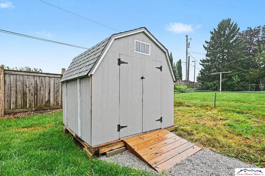 203 E 7th Street, Papillion, NE 68046 - #3