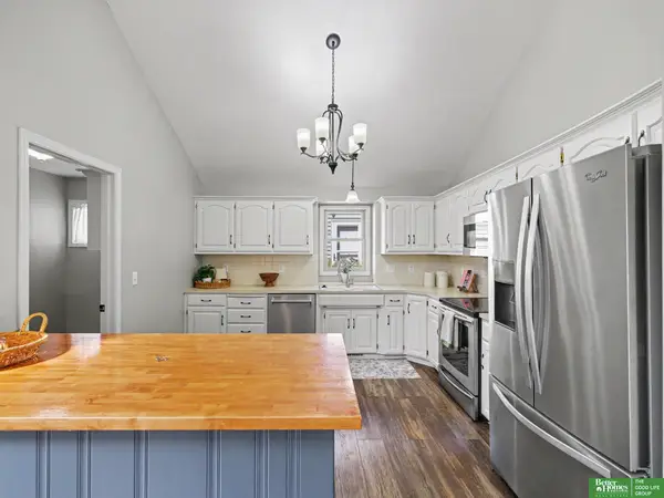 5556 Walnut Street, Omaha, NE 68106