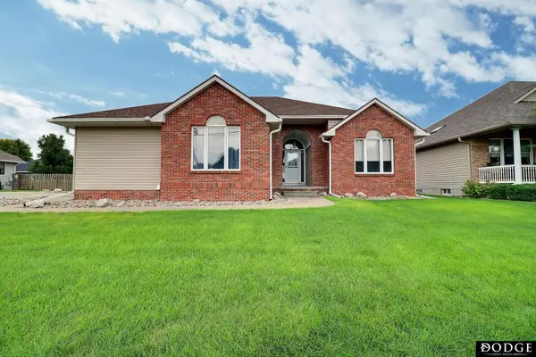 2425 E 16 Street, Fremont, NE 68025