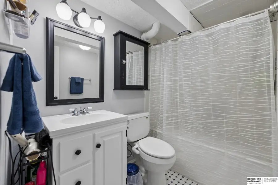 4420 N 10th Street, Lincoln, NE 68521 - #3