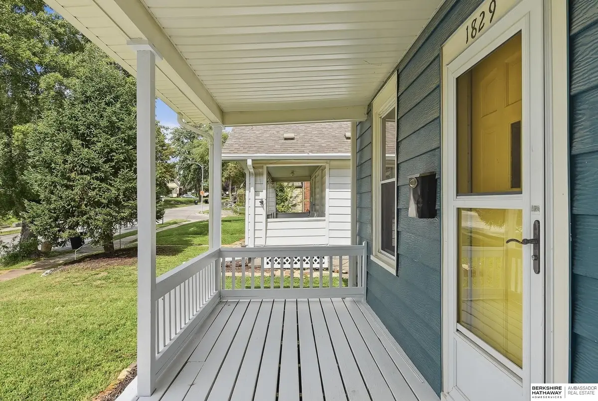 1829 N 49th Street, Omaha, NE 68104 - #1