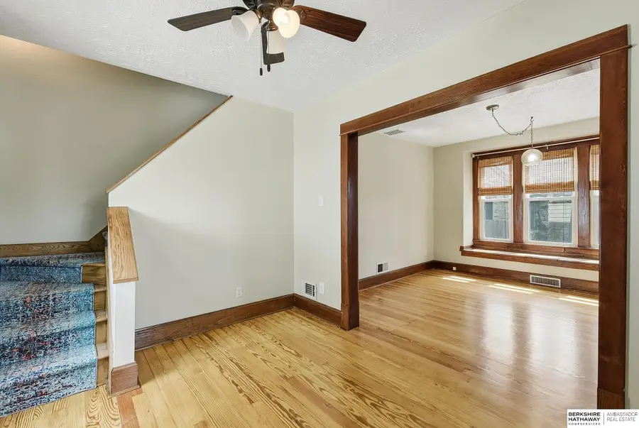 1829 N 49th Street, Omaha, NE 68104 - #3