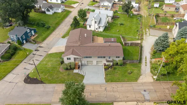 5512 Woodlawn Avenue, Ralston, NE 68127