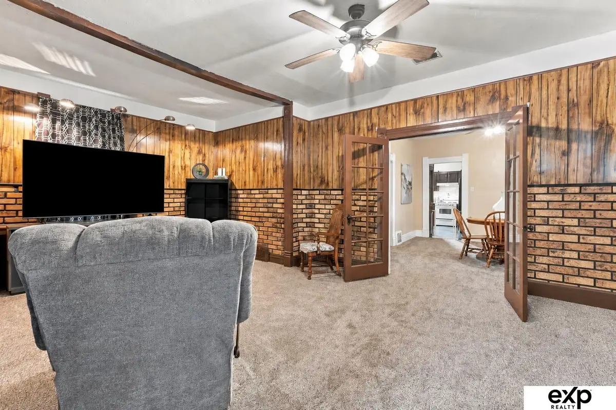 1911 W Street, Omaha, NE 68107 - #1
