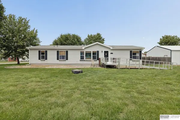 110 5th Street, Greenwood, NE 68366