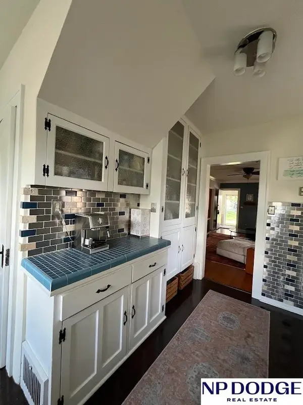 4831 Pine Street, Omaha, NE 68106