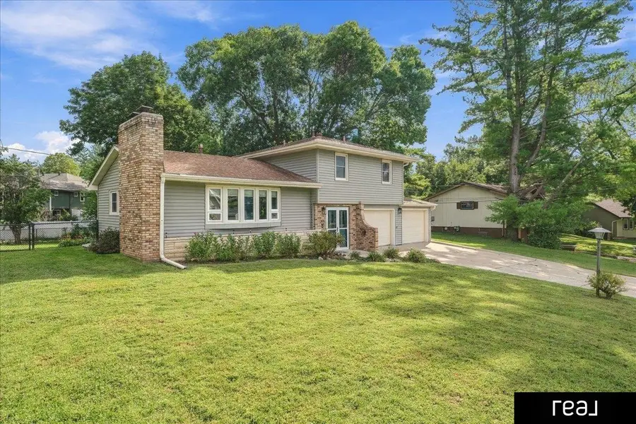 201 Lorraine Drive, Bellevue, NE 68005 - #2