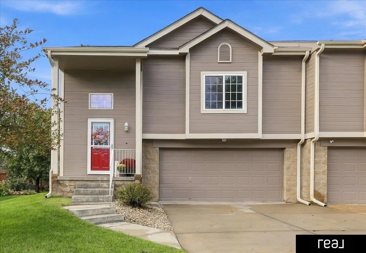 1004 Edward Street, Papillion, NE 68046 - #1